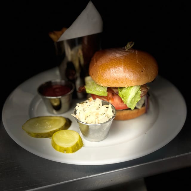 Classic Burger.
