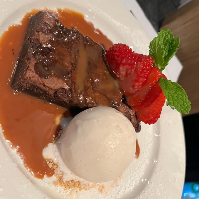 Fudge Brownie.